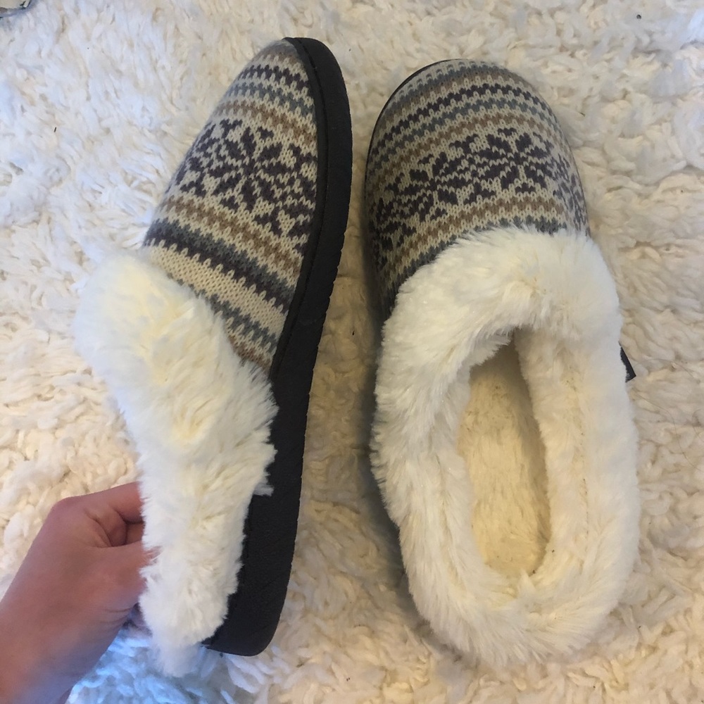 New Muk Luks Fur Lined Clog Sippers Size 9-10